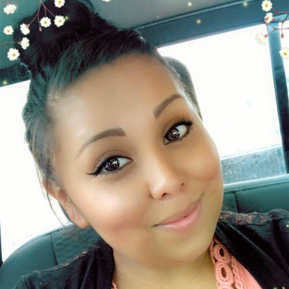 Meet your Posher, Elizabeth